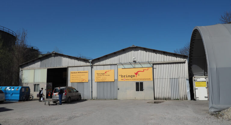 Abfallsammelstelle Laupen. Wir sind Ihr Recyclingprofi und Ansprechpartner in Sachen Abfallentsorgung, Recycling und Wertstoffe.