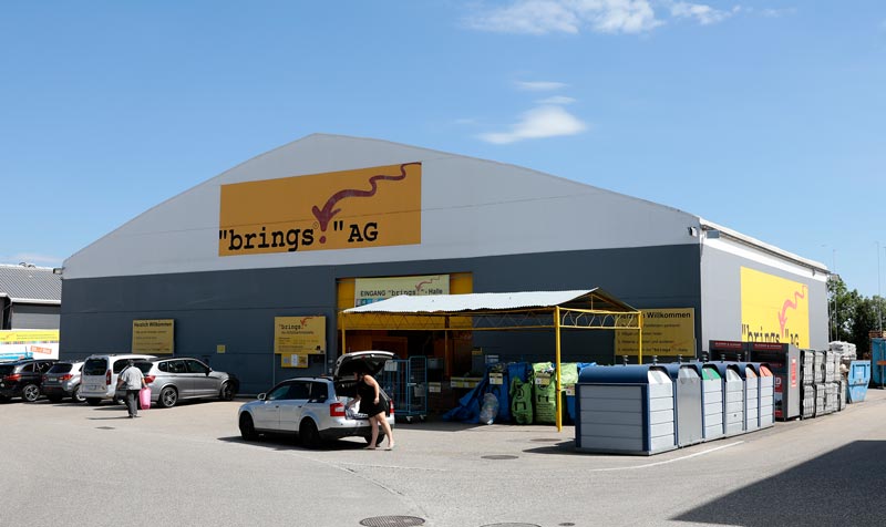 Die brings Halle in Kirchberg. Ein Recyclingzentrum das keine Wünsche offen lässt